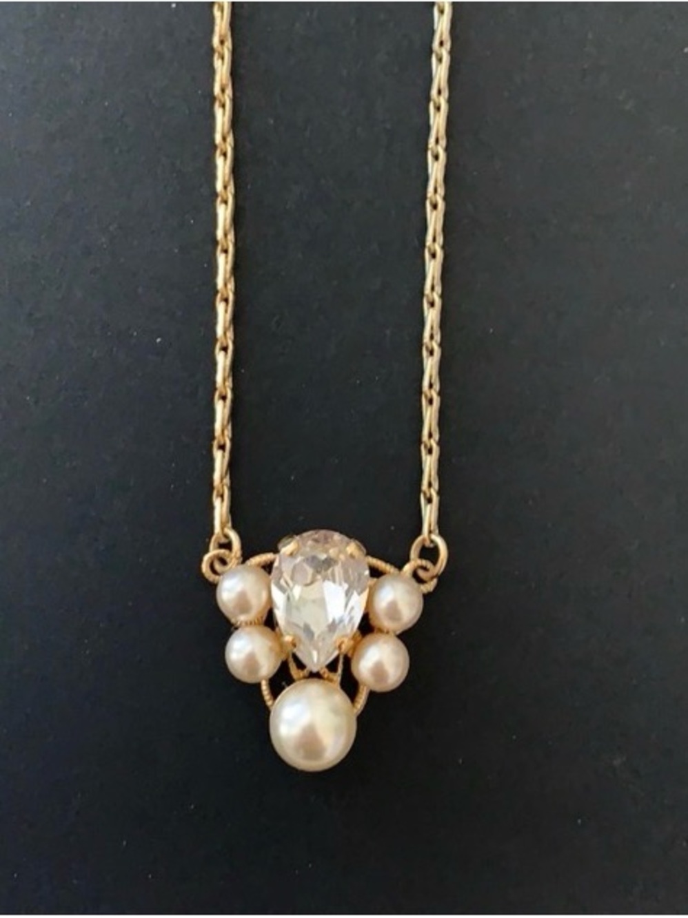 Anton Heunis handmade in Madrid pearlgold necklace